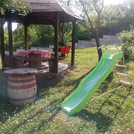 Apartmani Jankovic Врдник Экстерьер фото